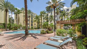 Unclassified image, 3 of 17, button - Palm Penthouse - Bright Designer Penthouse in the Heart of CityPlace (West Palm Beach)