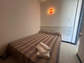 4 bedrooms, iron/ironing board - Spacious nest with sea view (Port-la-Nouvelle)