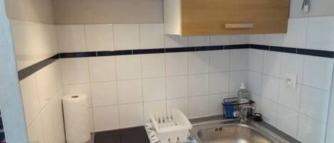 Fridge, microwave, coffee/tea maker