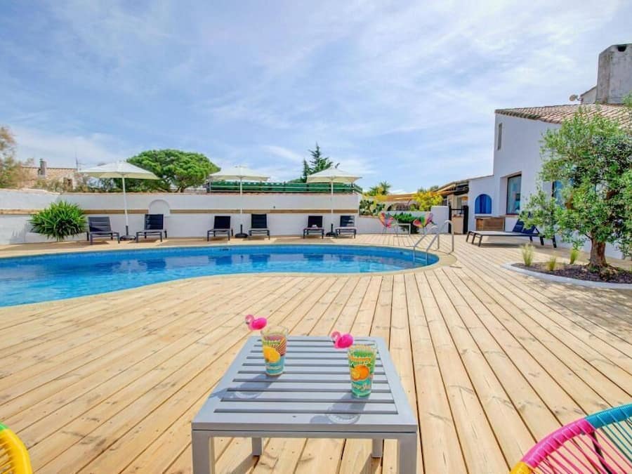 Seasonal outdoor pool