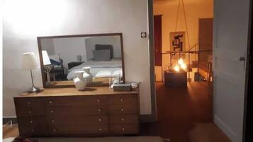 2 bedrooms, bed sheets