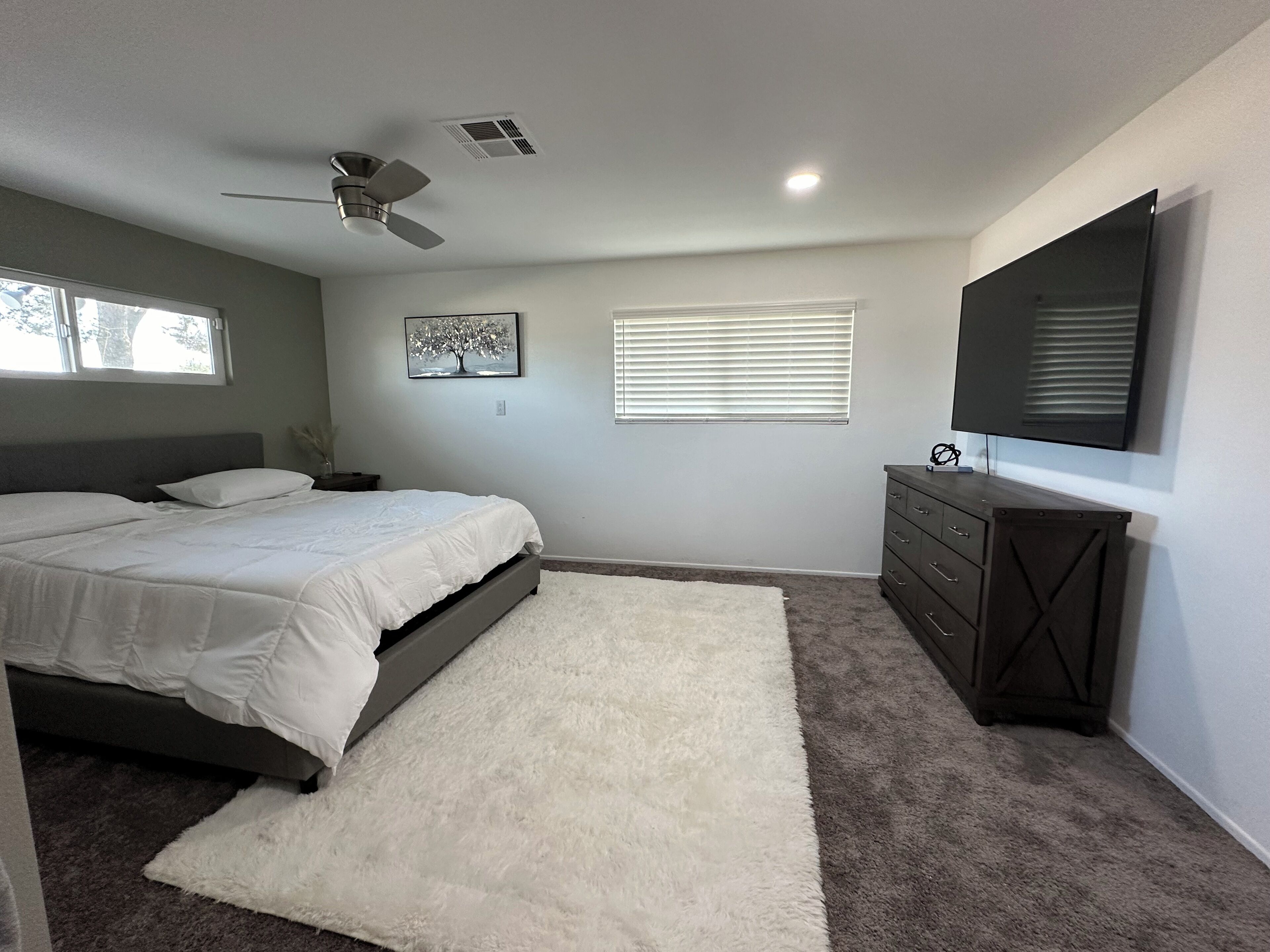 3 quartos, ferros/tábuas de passar roupa, Wi-Fi, roupa de cama