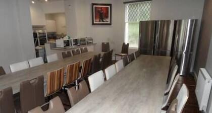 A Huge Holiday Home. When SIZE really matters.