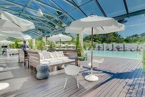 Apartamento | Restaurante al aire libre
