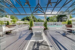 Apartment | Pool | Indoor pool, seasonal outdoor pool
