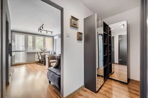 Apartment | Living area | Flat-screen TV