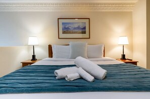 1 chambre, fer et planche à repasser, Wi-Fi gratuit, draps fournis