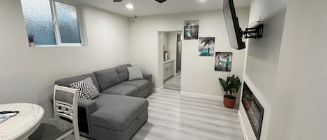 Smart TV, video games