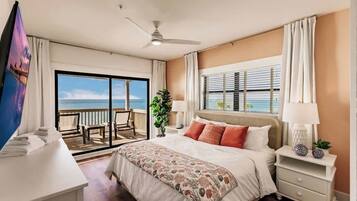 6 habitaciones, escritorio y tabla de planchar con plancha