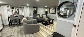 Charming Greater Basement Philly Apt.