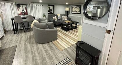 Charming Greater Basement Philly Apt.