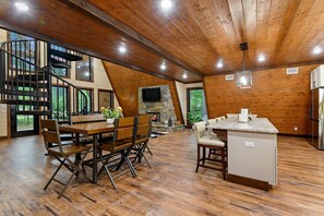 Dining - An A-Frame with some SASS and southwestern CLASS! (Broken Bow)