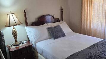 2 chambres, fer et planche Ă repasser, Wi-Fi, draps fournis