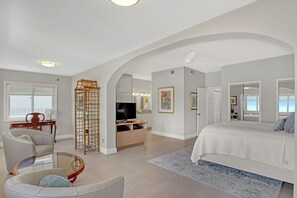 3 chambres, fer et planche à repasser, lit parapluie, Wi-Fi gratuit