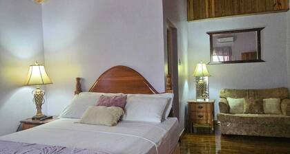 Dalkeith Cottage-Romantic Retreat