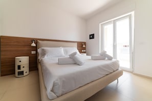 Hus | 2 sovrum, skrivbord och ljudisolering