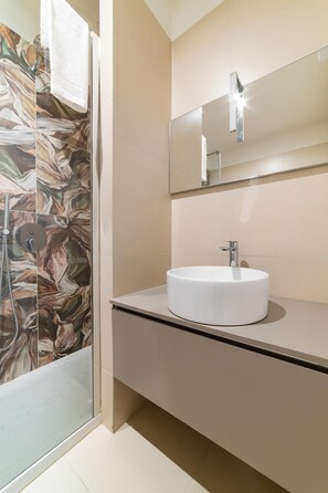 House | 2 bedrooms, soundproofing - Moments in Monopoli With 2 Bedrooms and 1 Bathrooms (Monopoli)