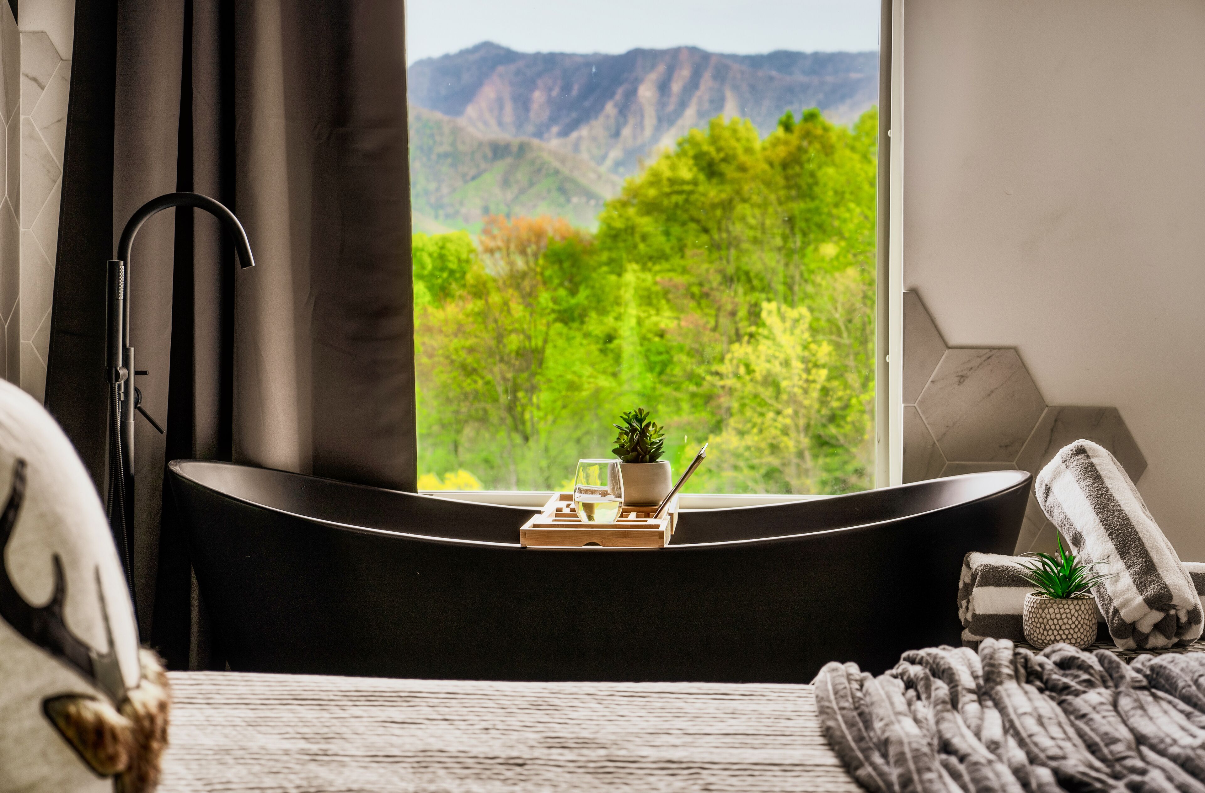 3 多间卧室、办公桌、熨斗/熨衣板、旅行婴儿床