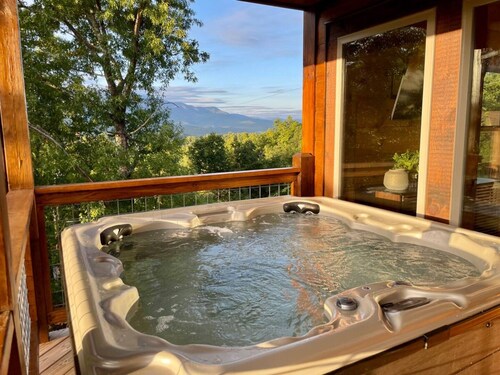 Brand New Chalet With Spectacular Views- Ursa Mons