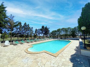 Seasonal outdoor pool