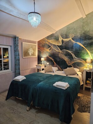 8 Schlafzimmer, Schreibtisch, Bügeleisen/Bügelbrett, kostenloses WLAN