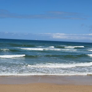 Liegestühle, Strandtücher