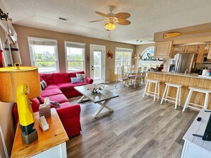 Smart TV, video games, books - Liv4Summer II- 3 bedroom rennovated cottage with hot tub and beach club access (Nags Head)