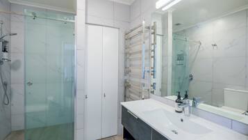 Haartrockner, Handtücher