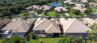 Luxurious 3 bedroom in Lely Resort with Players Club Access