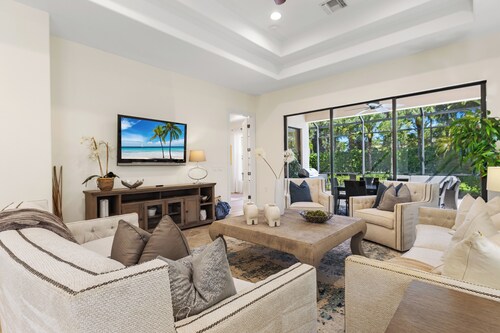 Elegant 3BR Lely Resort Escape with Full Players Club Membership