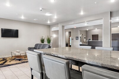 Riverstone Suites - Chippewa Falls