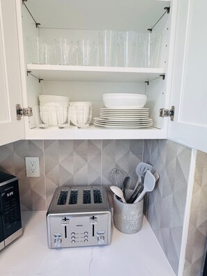 Interior - Modern 2BR near subway & parking available (Somerville)