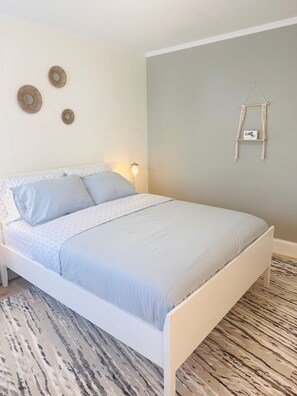 2 Schlafzimmer, Reisekinderbett, kostenloses WLAN, Bettwäsche