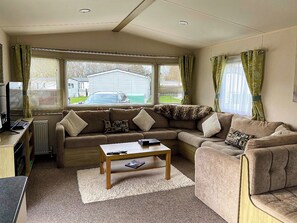 Cabin | Living area | TV, fireplace