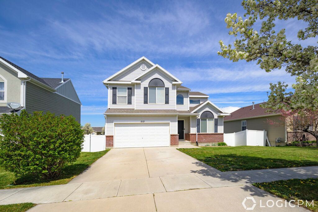 NEW LISTING! Spacious Family Home In Excellent Location Near Pioneer Crossing!