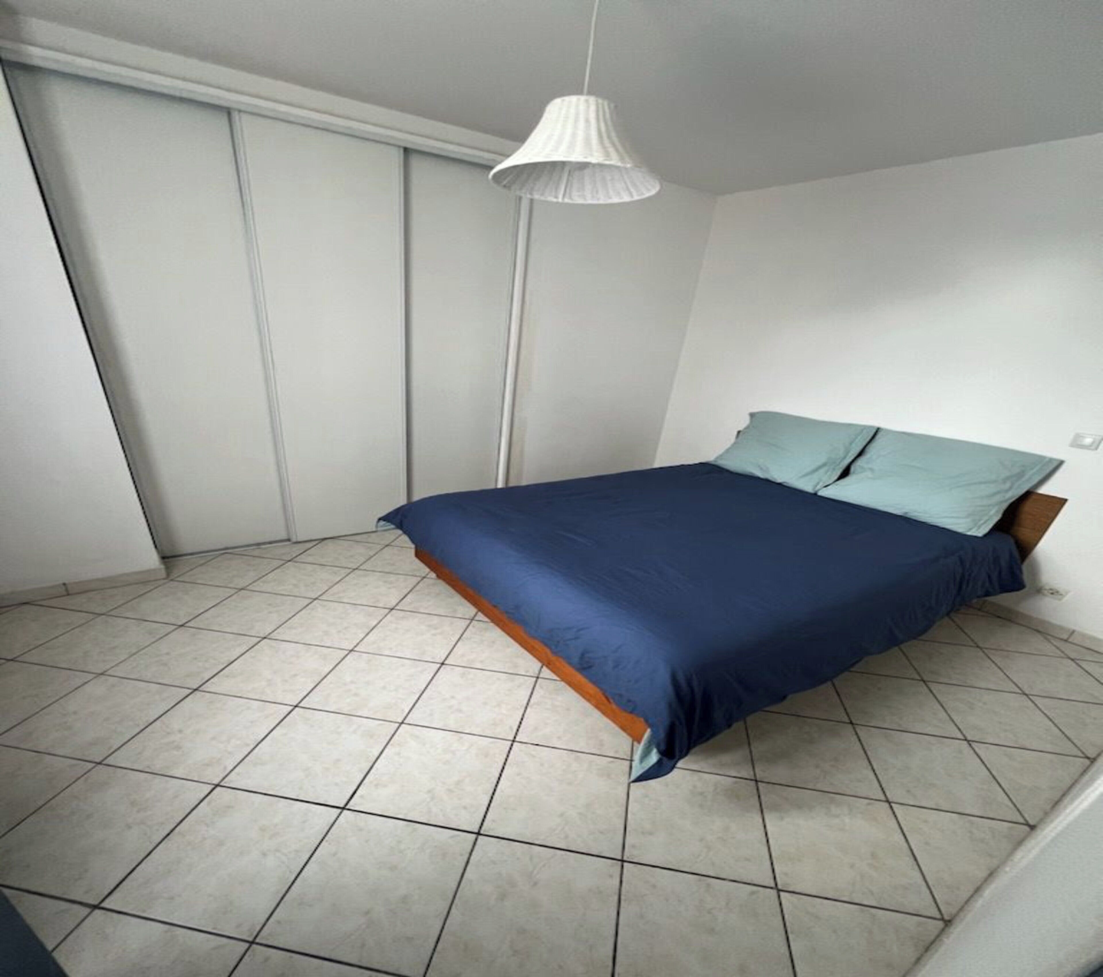 1 habitación, cuna de viaje, wifi y ropa de cama 