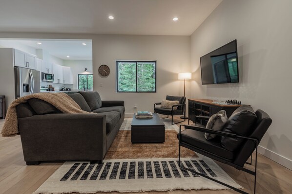 Smart TV, video games, books, stereo - Cedar Chalet Powder Days & Firelit Nights: Ski-in, Ski-out. SNOWSHOES INCLUDED! (Snoqualmie Pass)