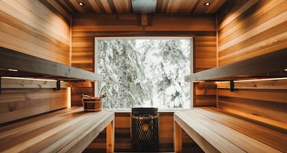 Cedar Chalet: Ski-In/Ski-Out Suite with European Sauna, Firepit & King Bed.