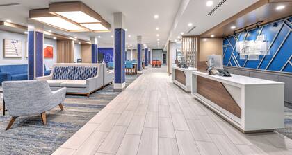 Holiday Inn Express & Suites Austin Airport East by IHG