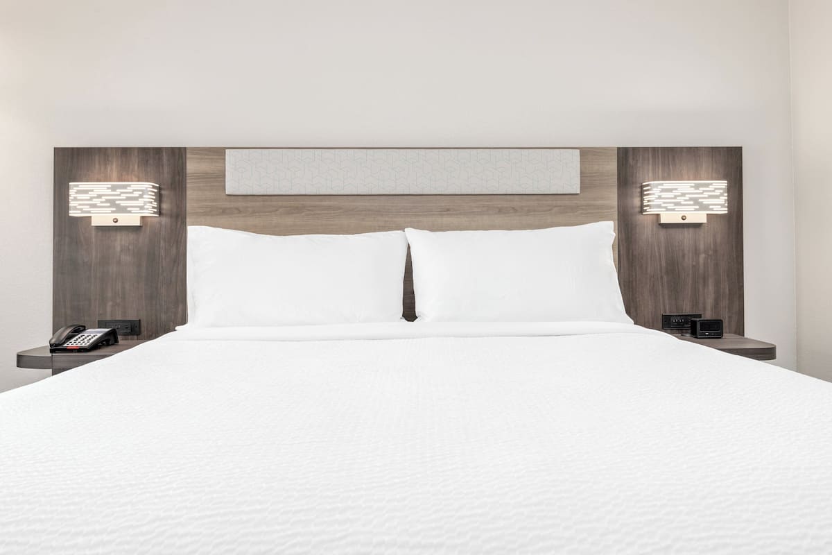 In-room safe, desk, laptop workspace, blackout drapes