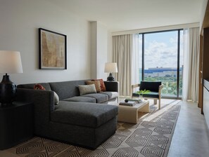 Suite, 1 King-Bett (Hemisfair)