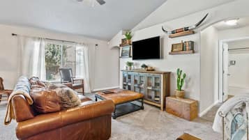 Smart TV, DVD player, offices