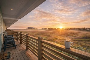 Hus, flere senger, adgang til basseng, bassengutsikt | Terrasse/patio