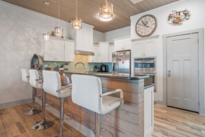 Ferienhaus, Mehrere Betten, Whirlpool | Eigene Küche | Kühlschrank, Mikrowelle, Ofen, Herdplatte