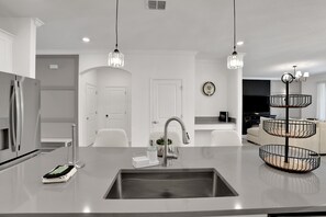 Interior - 8946PTD- The Retreat at ChampionsGate by RedAwning (Davenport)