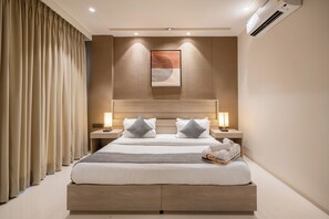 Luxury Room, City View