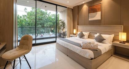 The Lodgers Luxury Hotel Near GolfCourse