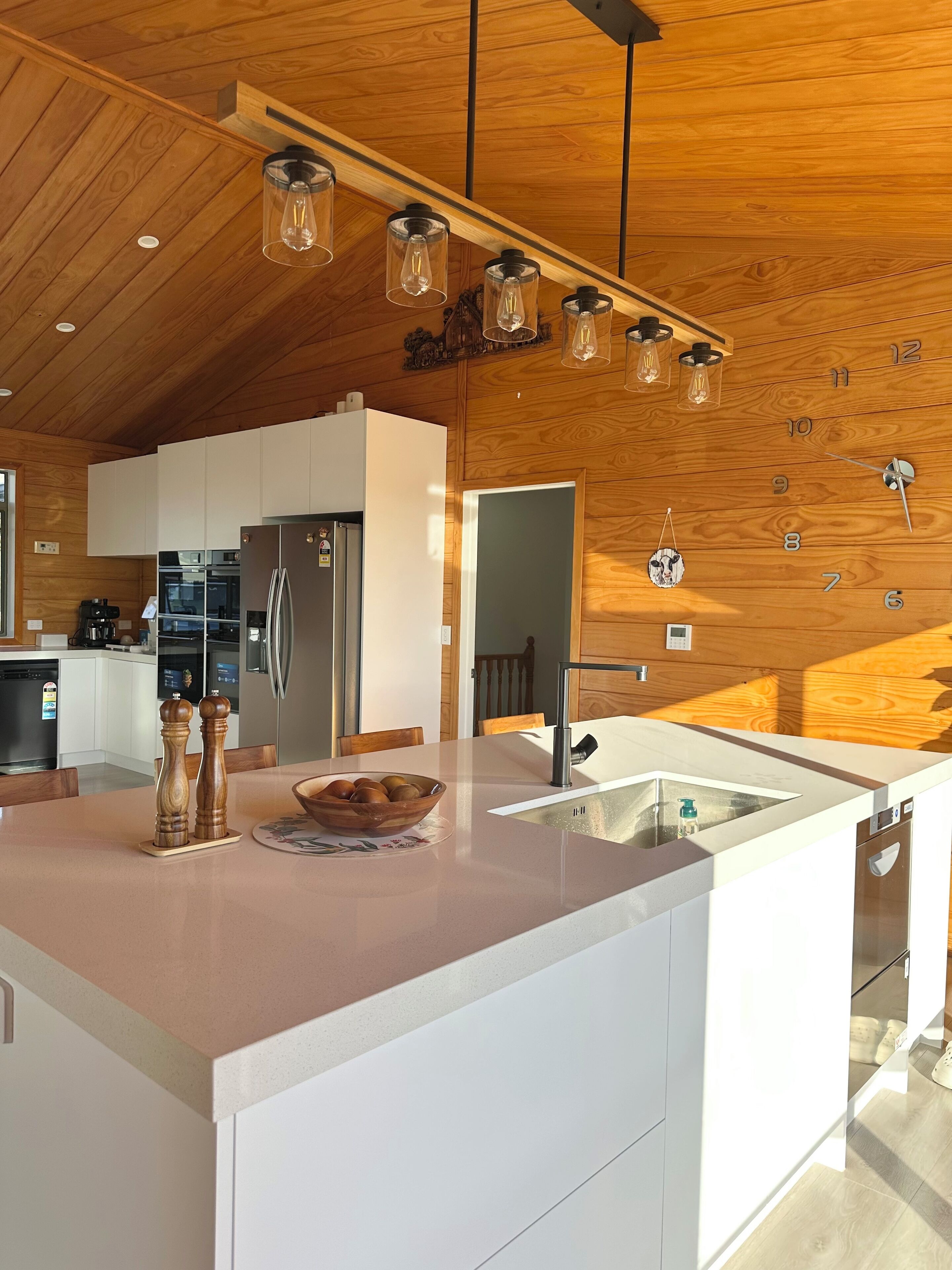 冷蔵庫、電子レンジ、オーブン、食器洗い機