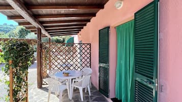 Family Studio | Terrace/patio