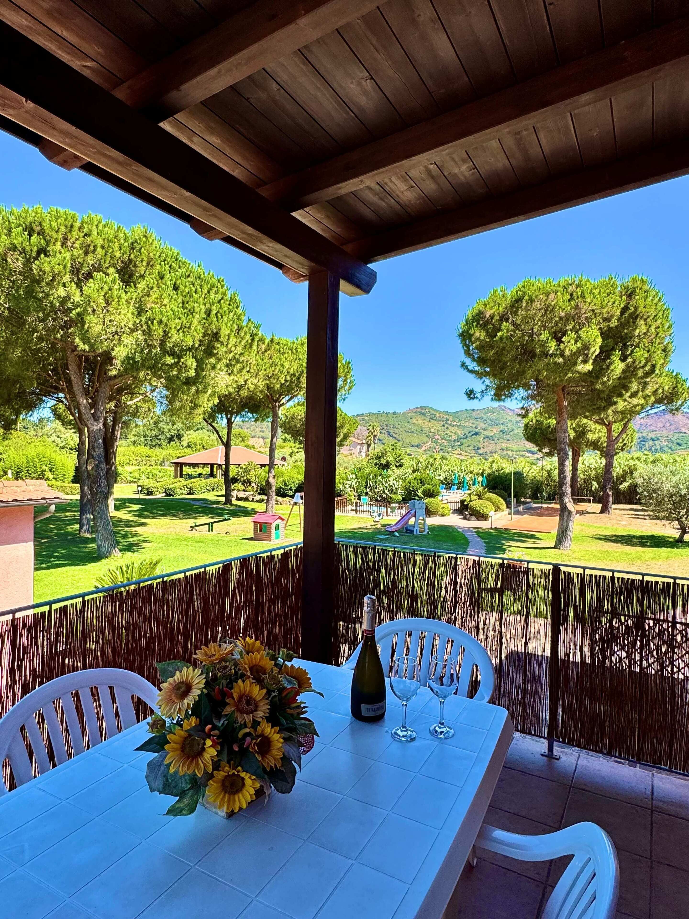 Superior House, Garden View | Terrace/patio